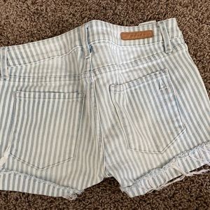 Stripe denim light wash short cut offs size 24